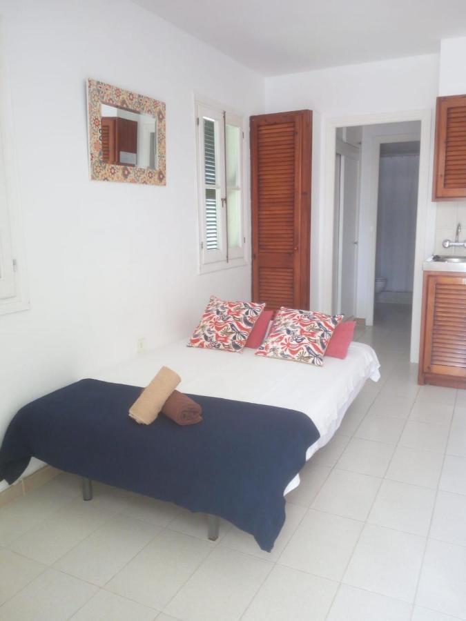Apartamentos Playa Park Brisas Son Xoriguer Cala en Bosch Zewnętrze zdjęcie
