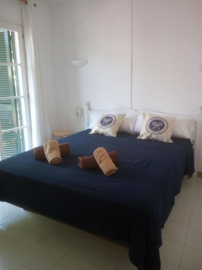 Apartamentos Playa Park Brisas Son Xoriguer Cala en Bosch Zewnętrze zdjęcie